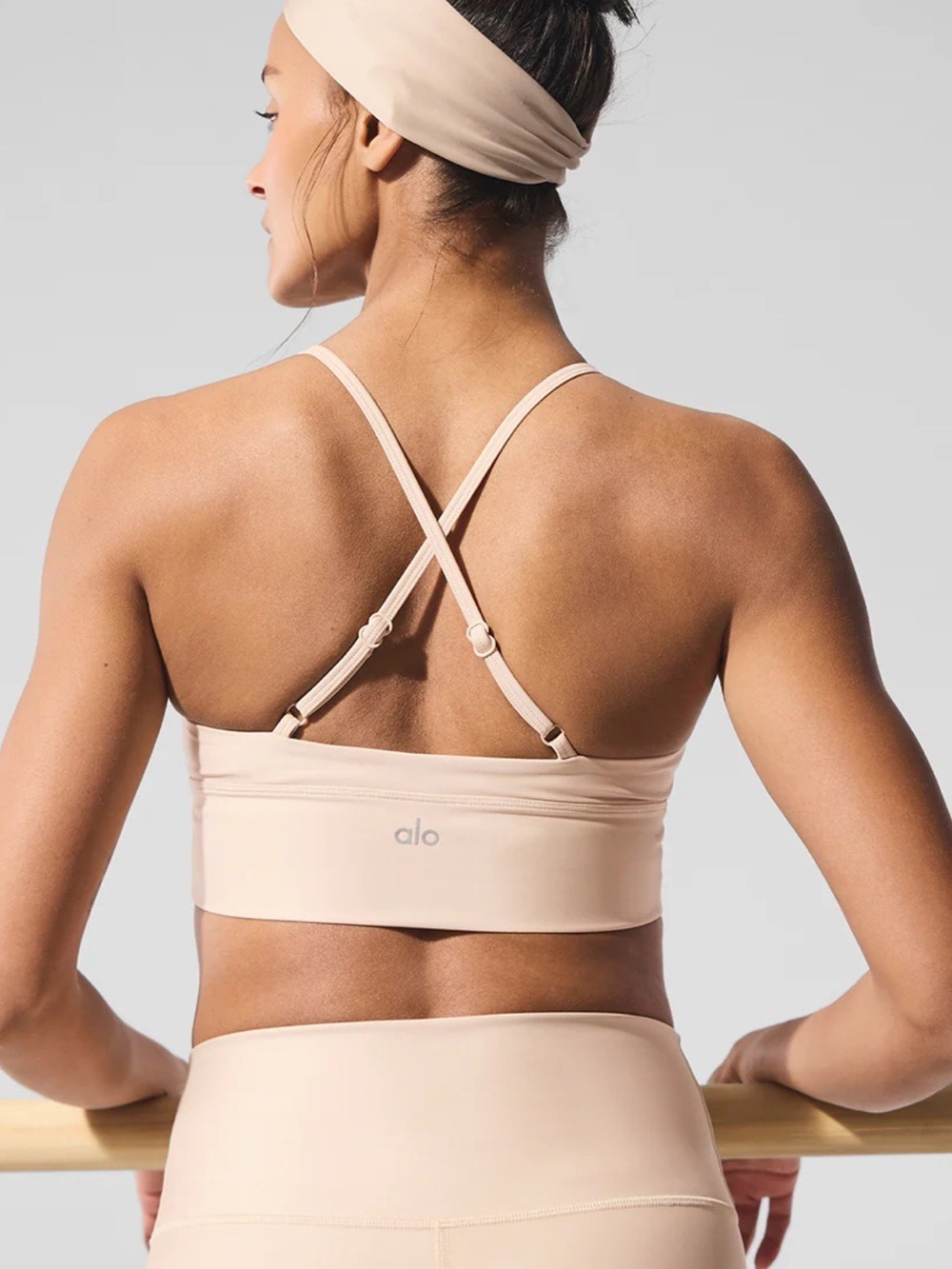 ALO Yoga Airlift Divine Sports Bra -  Macadamia - Picture 4 of 7